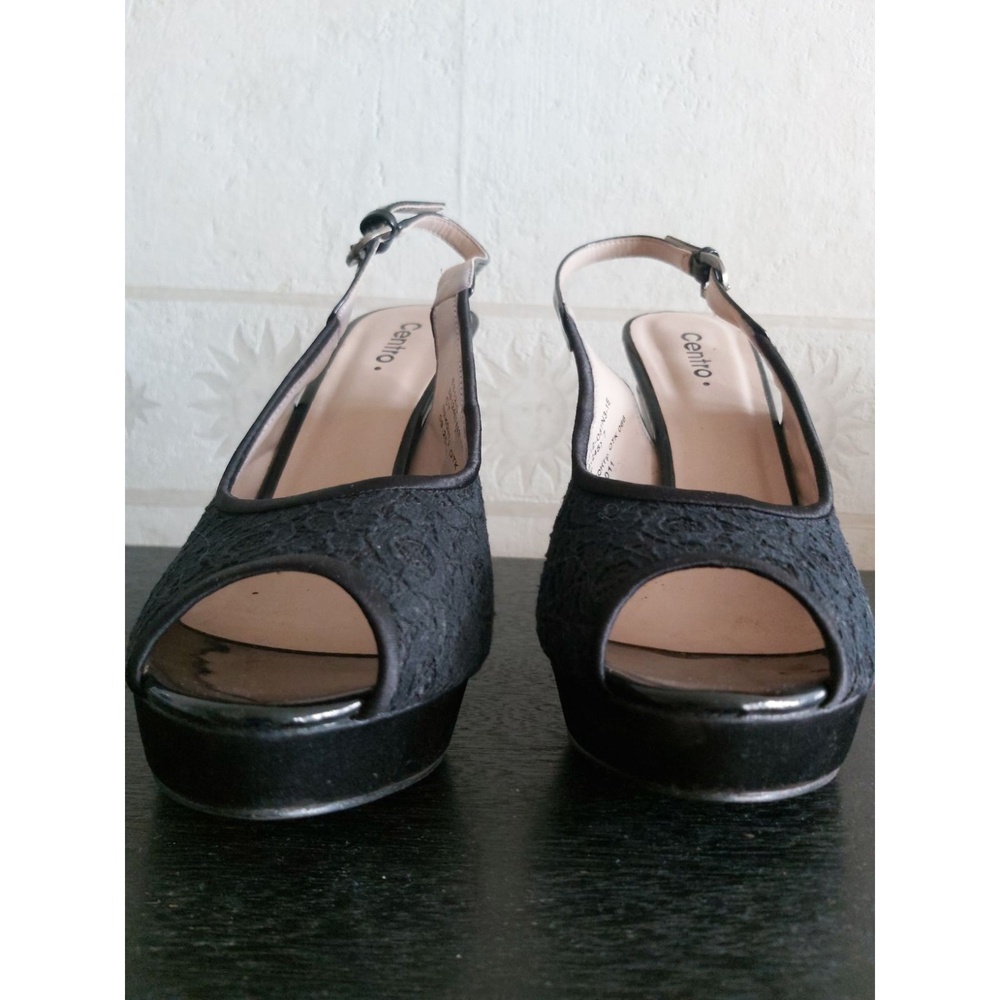Wedge Sandals Women Black EUC Lace Overlay
